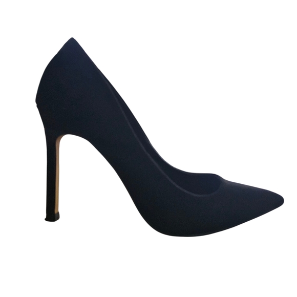 Express Black Faux Suede Pointed Closed Toe Pump Size 6 - Picture 1 of 7